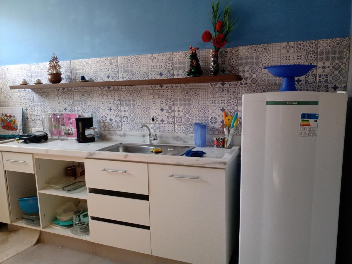 Casa Conceito Aberto Aconchegante, Perto De E Com Garagem 64m2